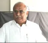 Kanakamedala meets Chandrababu