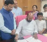 Muthireddy takes charge as TSRTC Chairman