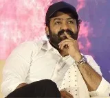 Jr NTR conveys birthday wishes to Rajamouli