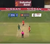 Nederlands set South Africa s46 runs target