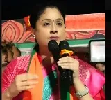 Vijayasanthi interesting tweet on contest on kcr