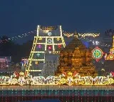 Srivari darshan of Sridevi and Bhudevi to devotees