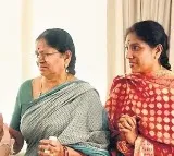 Gaddars daughter vennela ready to participate in elections