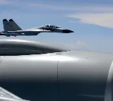 Watch Chinese fighter jets intercept US aircrafts over the Pacific