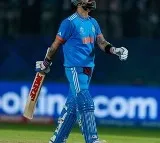 How many times has Virat Kohli dismissed in 90s