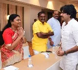 Nara Lokesh introduces TDP leaders to Pawan Kalyan in Rajahmundry