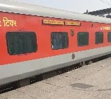 Panic in Poorabiya Express after smoke emission, passengers jump out as train stopped