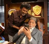 Big B, Rajinikanth wrap up Mumbai schedule of 'Thalaivar 170'