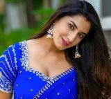 Anchor Vishnu Priya About Her Career And Mental Health Problems