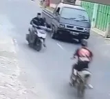 TSRTC MD VC Sajjanar Video Tweet On Road Saftey