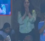 Sara Tendulkars reaction on Gills century miss grabs internet attention gone viral