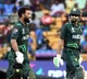 Newzealand becomes first country to loose match after scoring 400 in world cup