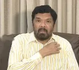 Posani Krishna Murali take a dig at Purandeswari
