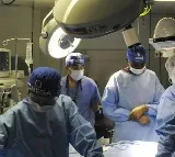 Newyork Doctors changed the eye including the eyelid with surgery