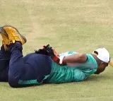 Most different and funny catch in cricket