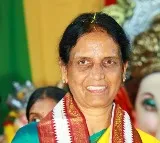 IT raids on Sabitha Indra Reddy reletives