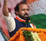 Police and Election flying squad checks in congress leader Madhu Yashki house