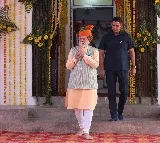 Modi arrives Ahmedabad