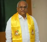 Kanakamedala take a jibe at Sajjala