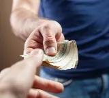 Indian-origin prison warden convicted for seeking bribe in Singapore