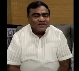 Babu Mohan weeps for his son joinin brs