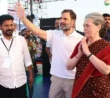 Sonia urges people of Telangana to vote for Congress, says people have given respect by calling her 'Amma'