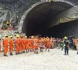 Workers trapped in tunnel will be out shortly