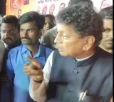 Maharashtra Minister Rebukes Woman After Question Over Job Delay