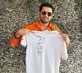 Dhoni send surprise gift to hero Nithiin