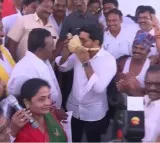 Nara Lokesh tastes toddy in Mummidivaram constituency