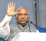 Telangana CLP authorises Kharge to name chief minister