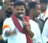 Revanth Reddy return to Maharashtra sadhan from airport