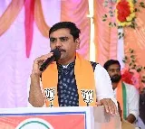 Vishnu Vardhan Reddy fires on YSRCP leaders