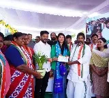 T'gana gives Rs 2cr to Nikhat Zareen to prepare for Paris Olympics