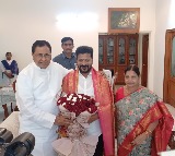 ఫొటోలు: - మాజీ సీఎల్పీ నేత జానా రెడ్డి నివాసంలో మర్యాదపూర్వకంగా కలిసిన ముఖ్యమంత్రి రేవంత్ రెడ్డి