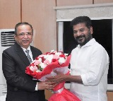 గురువారం హైకోర్టు చీఫ్ జస్టిస్ అలోకో ఆరాధే, ప్రభుత్వ ముఖ్య అధికారులతో  ముఖ్యమంత్రి  ఎ.రేవంత్ రెడ్డి సమీక్ష సమావేశం నిర్వహించారు