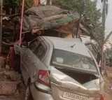 Car driven by drunk youth kills one in Hyderabad