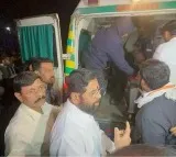 Maharashtra CM Eknath Shinde Stops His Convoy To Help Accident Victims Near Nagpur