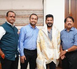 ఫొటోలు:- ముఖ్యమంత్రి గారి నివాసంలో సీఎం రేవంత్ రెడ్డి గారిని మర్యాదపూర్వకంగా కలిసిన కోమటిరెడ్డి వెంకట్ రెడ్డి గారు, పైళ్ల మల్లారెడ్డి (యూఎస్ఏ), సాత్విక్ రెడ్డి