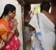 Konda Surekha visits Sammakka Sarakka
