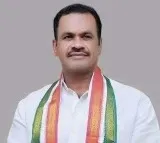 Minister Komatireddy press meet in Khammam district