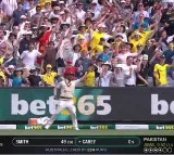 Pakistan pacer Hasan Ali dances with spectators in MCG