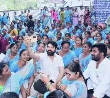 Tollywood choreographer Johnny Master extends support to Anganwadi workers