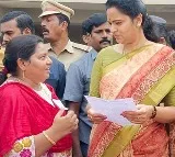 AP anganwadis besieging the houses of ministers