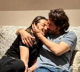 Mahesh Babu holds wife Namrata close in New Year photo; says
 'laughter, love, growth'