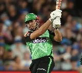 Marcus Stoinis helps Melbourne Stars record chasing win against Adelaide Strikers