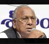V Hanumantha Rao comments on YS Sharmila