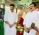 Raghurama and Pattabhi attend hotel inauguration in Shirdi