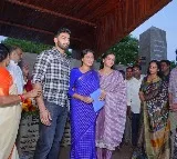 Sharmila visits YSR Ghat in Idupulapaya