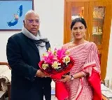 YS Sharmila meets Mallikarjun Kharge